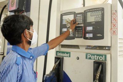 Retail petrol and diesel prices won’t change, excise cut to offset oil firms’ losses: Govt