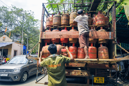 Over 12 lakh 5-kg LPG cylinders sold to students, vulnerable communities since March 23: Centre