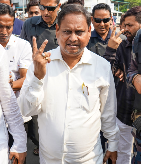 Bengal polls: Trinamool accuses Humayun Kabir of Rs 1,000 crore deal with BJP, AAUP chief hits back (Lead)