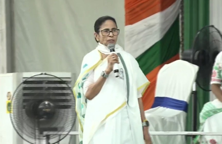 Harassment of judicial officers in Malda a BJP-ECI conspiracy: Mamata