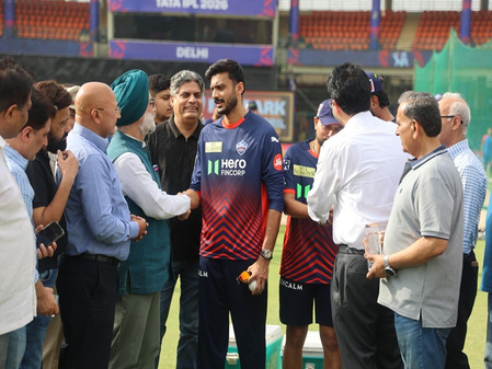 Delhi L-G Sandhu reviews stadium arrangements ahead of IPL match