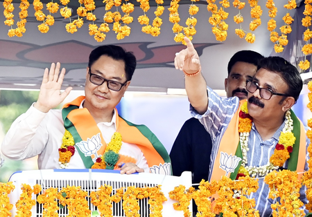 Final pitch, star power vs narrative reset as Kerala poll campaign enters last stage