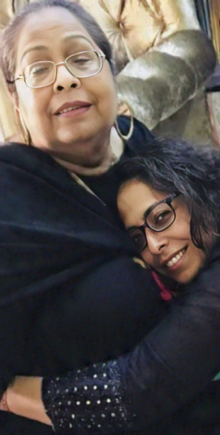 Geeta Kapur recalls late mother singing Shashi Kapoor’s song as lullaby, gets emotional