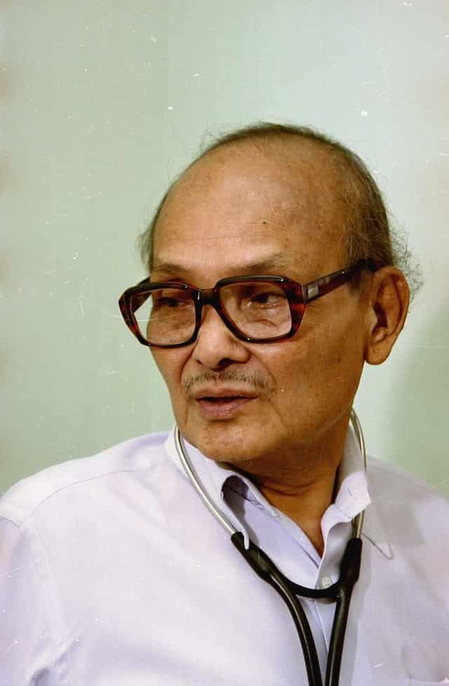 Renowned doctor Mani Chhetri passes away; Chief Minister Banerjee expresses grief