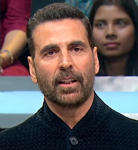 Akshay Kumar talks about the power of an officer’s uniform: Spine seedhi ho jaati hai!