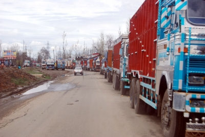 Srinagar-Jammu national highway reopens for passenger traffic