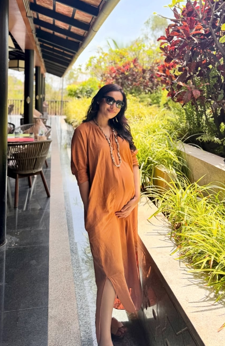 Surbhi Jyoti presents a ‘photo buffet’ flaunting her baby bump