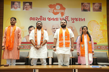 Gujarat: BJP Youth Wing resolves to secure ‘grand victory’ in local polls ​