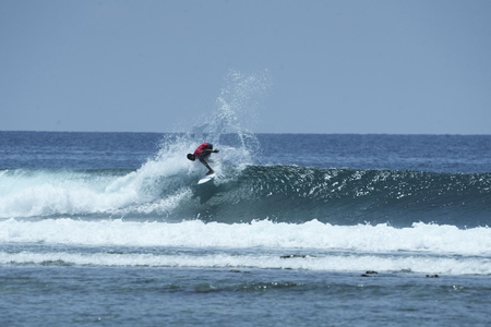 Little Andaman Surfing:  Tamil Nadu Surfers Dominate Opening Day of Inaugural event