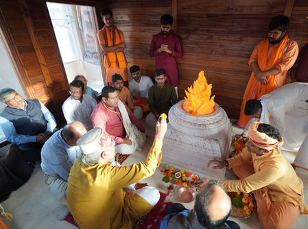 Sacred Jyoti installed at Ram Lalla’s temporary site in Ayodhya’s Garbha Griha ahead of Chal-Vigrah consecration​