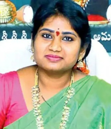 Andhra Endowments Assistant Commissioner suspended in disproportionate assets case