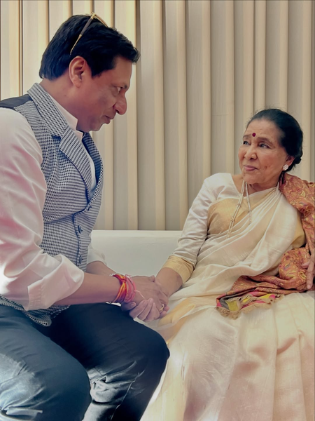 Madhur Bhandarkar recalls working with late Asha Bhosle in ‘Satta’, ‘Corporate’, & ‘Page 3’
