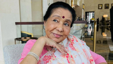 Karnataka CM Siddaramaiah, Kumaraswamy express grief over Asha Bhosle’s demise