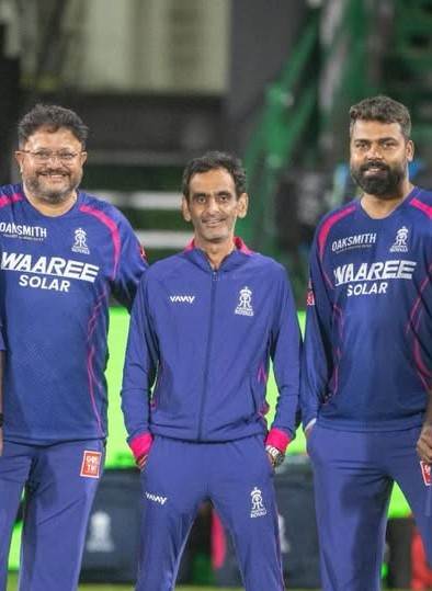 RR manager was using phone in dugout as a precautionary measure; he had his lungs collapse in past: Report