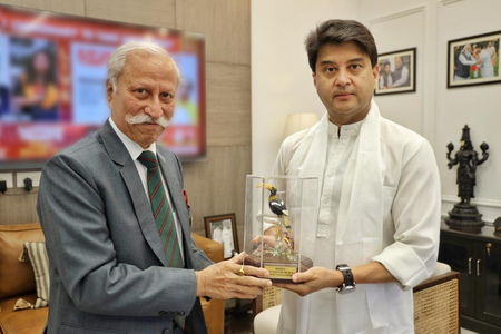 Arunachal Guv, DoNER Minister discuss sports, kiwi growth​