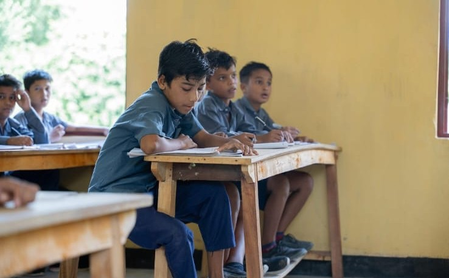 Maha govt mandates Marathi teaching in classes 1–10; non-compliant schools face Rs 1 lakh fine