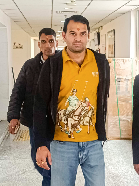 Tej Pratap Yadav urges Samrat Choudhary to focus on employment, migration