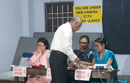 We have protested ballot issues, says Trinamool’s Gautam Deb as Bengal Phase 1 polling underway