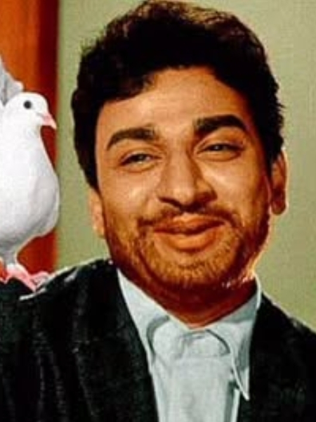 Karnataka remembers legendary actor Rajkumar on his 97th birth anniversary; tributes pour in
