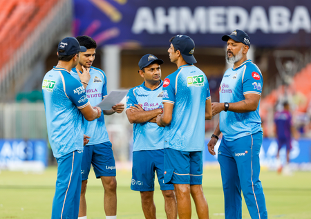 Told Banton and Luke that Ashish Nehra is unique, take him for what he is: Buttler
