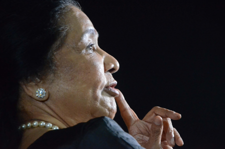 Sachin Tendulkar breaks down while paying his last respects to Asha Bhosle