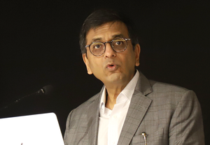 SC names former CJI DY Chandrachud to resolve Kapur family trust battle