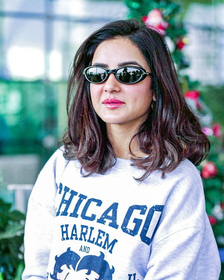 Avika Gor turns photographer for Farrhana Bhatt, Jasmin Bhasin calls it ‘stunt ke baad duty’