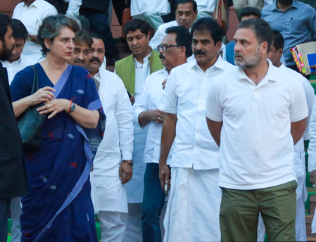 Kerala CM tussle: Posters in Wayanad against Rahul, Priyanka for ‘promoting’ KC Venugopal