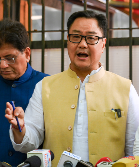 People of India are not fools: Kiren Rijiju says ‘sins committed by Cong never end’ (Ld)