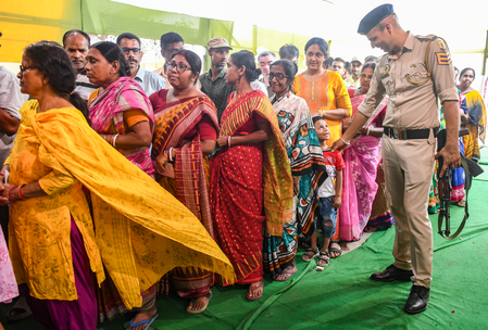 Bengal polls: Re-polling today in 15 booths in South 24 Parganas