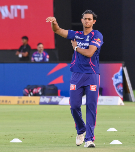 IPL 2026: Mitchell Starc comes in as RR elect to bat against DC