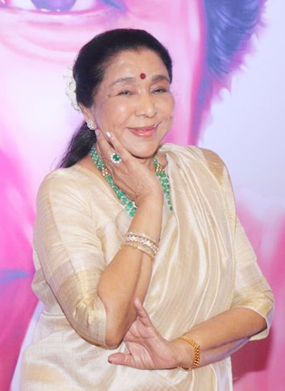Manoj Muntashir reveals Government had made a 14 feet tall ‘Jhumka’ in Bareli as a tribute to Asha Bhosle