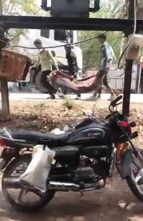 Viral video exposes lapse in mortuary services at MP hospital, Collector orders action