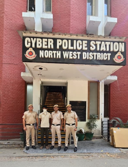 Delhi Police bust sextortion racket, kingpin held from Mewat
