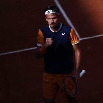 Tennis: China’s Zhang misses match points, loses to Altmaier at ATP Italian Open