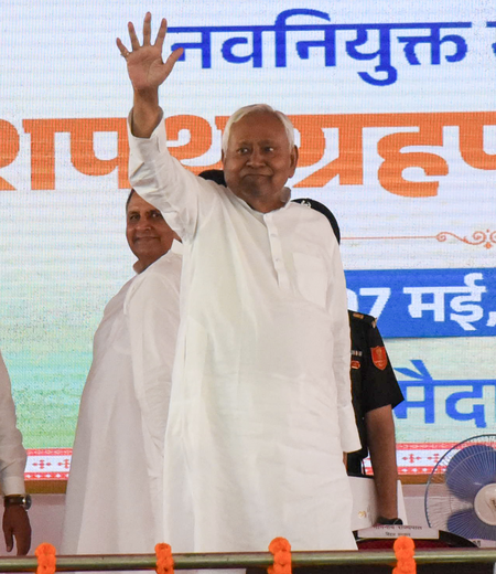 Anand Mohan targets Nitish Kumar’s inner circle, says JD(U) is driven by money-bag politics