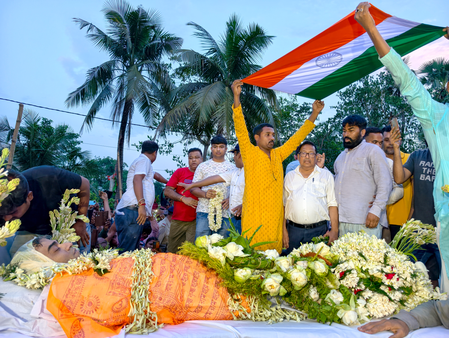 Body of Chandranath Rath taken to East Midnapore home for last rites