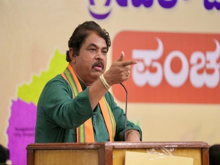 Mamata Banerjee disrespected Constitution by refusing to resign: R. Ashoka