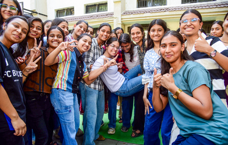 Maha Education Minister congratulates SSC students as state records 92.09pc pass percentage