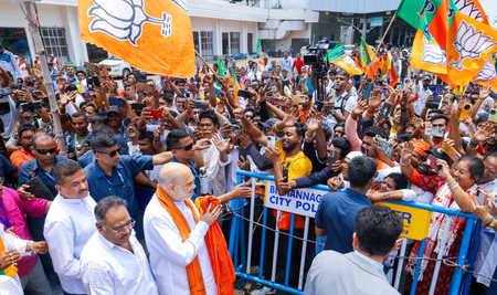 Amit Shah arrives in Kolkata; new CM name to be finalised today