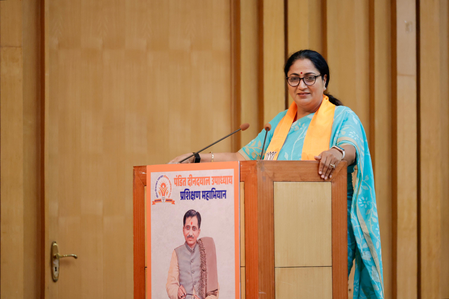 CM Rekha Gupta, Delhi BJP chief train party workers from New Delhi, Karol Bagh