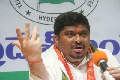 Telangana minister asks MoS Bandi Sanjay to cooperate in investigation against his son