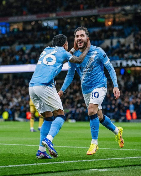 Man City cut Arsenal’s lead to two points with win over Palace