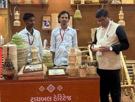 Tribal artisans earn over Rs 5.31 lakh at Vibrant Gujarat exhibition in Surat