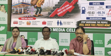 Odisha: BJD targets BJP govt over long queues at petrol pumps​