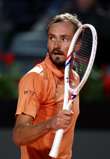 Italian Open: Sinner-Medvedev clash to resume on Saturday after rain suspends semis play