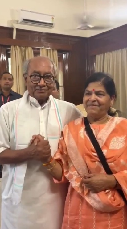 Digvijaya Singh, Usha Thakur engage in rare public exchange over Sanatan Dharma