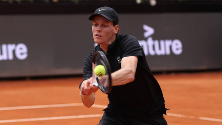 Italian Open: Sinner survives Medvedev test, late-night suspension to reach Rome final