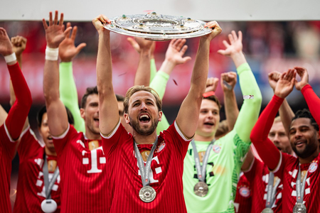 Kane treble powers Bayern in final-day Cologne clash