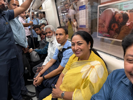 ‘Metro Monday’: Delhi L-G, CM lead by example, use public transport